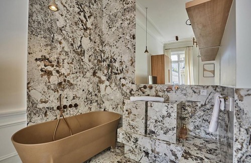 Gaillon Apartment | Apartment Opera Vendome by Studio Prestige