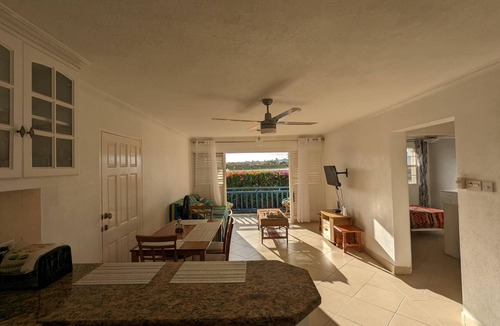 Silver Sands Apartment | Apartment opp Sea, Beach, Kite Surfing, Wind surfing 1Bed 1 Bath