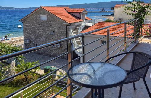 Bijela Apartment | Apartment Orange Blossom First Line & Pool 2