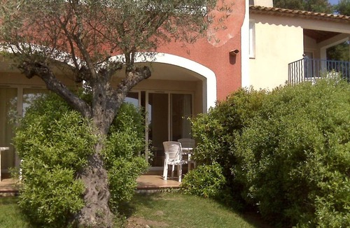 Les Restanques Apartment | Apartment overlooking the Gulf of Saint-Tropez