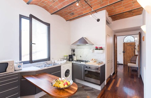 San Lorenzo Apartment | Apartment overlooking the Duomo