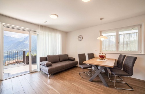 Schenna Apartment | Apartment 'Panoramawohnung Bergerweg' with Mountain View, Wi-Fi & Terrace