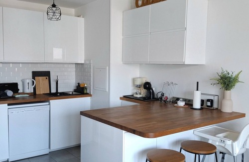 Saint-Denis Apartment | Apartment Paris - La Plaine - Stade de France (sleeps 6+baby bed+parking)