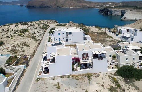 Pachena Apartment | Apartment 'Pasithea' with Shared Garden, Wi-Fi and Air Conditioning