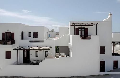 Pachena Apartment | Apartment 'Pasithea' with Shared Garden, Wi-Fi and Air Conditioning