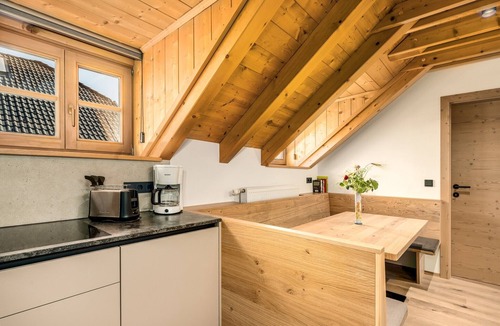 Sorafurcia Apartment | Apartment "Perfila Morgenrot" with Mountain View, Shared Garden & Wi-Fi
