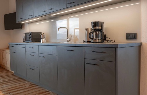 Perca Apartment | Apartment 'Peunt' with Mountain View, Shared Terrace and Wi-Fi