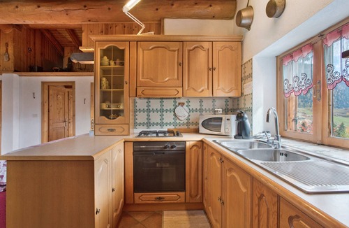Cogne Apartment | Apartment 'Piccolo Paradiso' with Mountain View, Private Garden and Wi-Fi