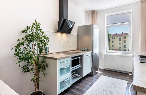 Gera Apartment | Apartment 'Poli' with Shared Terrace and Wi-Fi