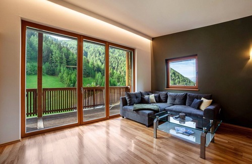 Planol Apartment | Apartment “Pritscheshof Balkon” with Mountain View, Balcony & Terrace