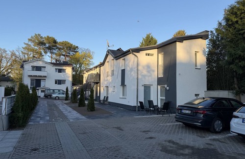 Zeuthen Apartment | Apartment-Private Bathroom-Courtyard view