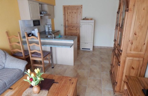 Treppendorf Apartment | Apartment-Private Bathroom-Garden view-Balkon oder Terrasse