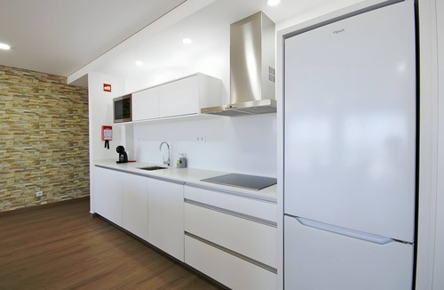 Macedo de Cavaleiros Apartment | Apartment 'Monte Bela Vista - 9' with Lake View, Wi-Fi and Air Conditioning
