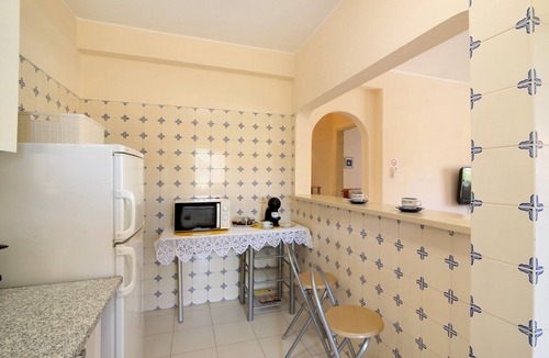 Montes de Alvor Apartment | Apartment 'Quinta Nova Hideaway - Alvor' with Shared Pool, Wi-Fi and Air Conditioning