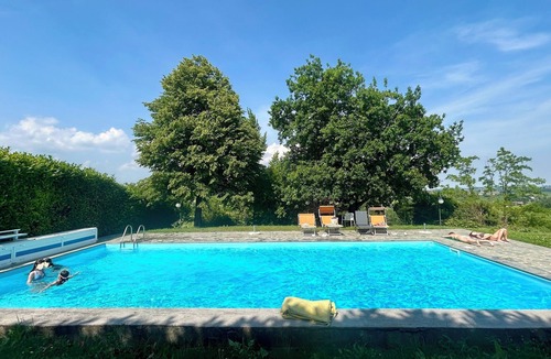 Montegrosso dʼAsti Apartment | Apartment "Rosemary" Cottage with shared common areas