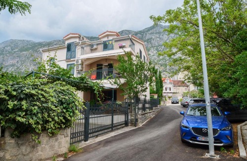 Dobrota Apartment | Apartment Radulovic