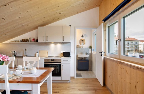 Schlitz Apartment | Apartment 'Refugium Aus Vollholz' with Mountain View, Shared Garden and Wi-Fi