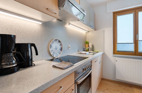 Karlsbad Apartment | Apartment 'Refugium' with Outdoor Seating and Wi-Fi