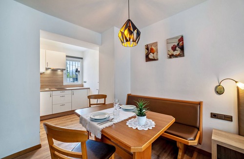 Tesimo Apartment | Apartment 'Residence Alpina - Mono Nr. 3' with Mountain View, Balcony and Wi-Fi