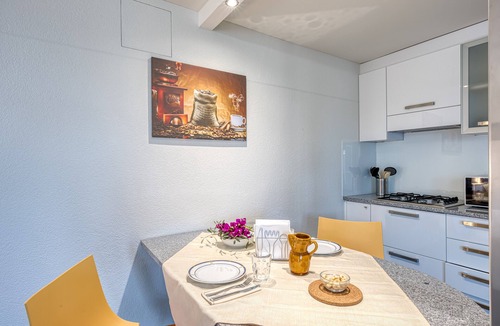 Fontanelle Apartment | Apartment 'Residence Margherita - Bouganwille' with Sea View, Wi-Fi and Air Conditioning