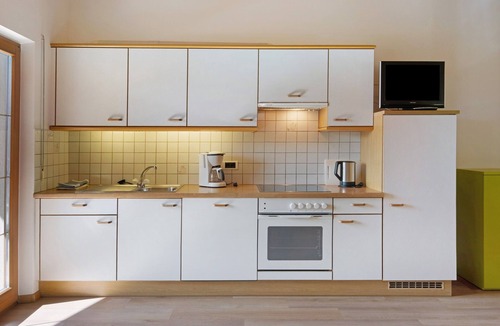 Silandro Apartment | Apartment 'Residence Schnatzhof D13' with Mountain View, Shared Pool and Wi-Fi