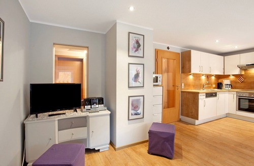 Untervalme Apartment | Apartment 'Richters Hof' – A Nature Retreat for Your Getaway!