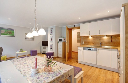 Untervalme Apartment | Apartment 'Richters Hof' – A Nature Retreat for Your Getaway!