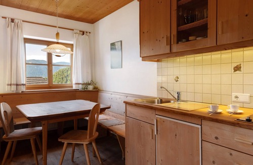 Renon Apartment | Apartment 'Rielingerhof' with Mountain View, Shared Terrace and Wi-Fi