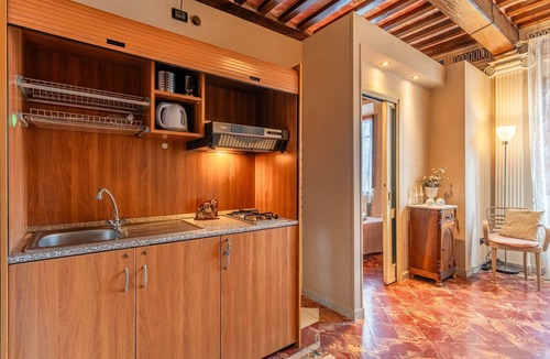 Cascine-La Croce Apartment | Apartment 'Romantic Near Pisa Lucca' with Wi-Fi and Air Conditioning