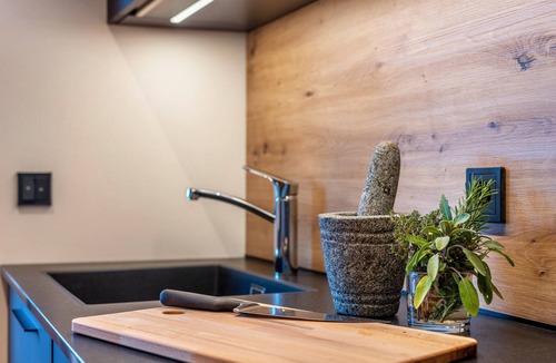 Renon Apartment | Apartment 'Rotwandterhof Bienenstock' with Mountain View, Shared Garden and Wi-Fi