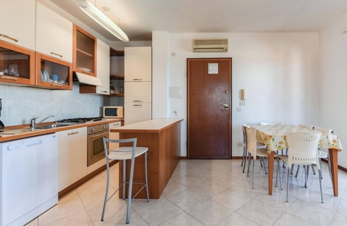 La Pietraia Apartment | Apartment Royal on the Beach with Sea View, A/C, Wi-Fi, Balcony & Terrace