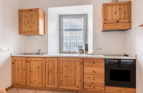 Longomoso Apartment | Apartment 'Sallrain Hof 2' with Mountain View & Balcony