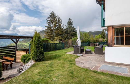 Fie allo Sciliar Apartment | Apartment "Santner" with Mountain View, Terrace & Wi-Fi