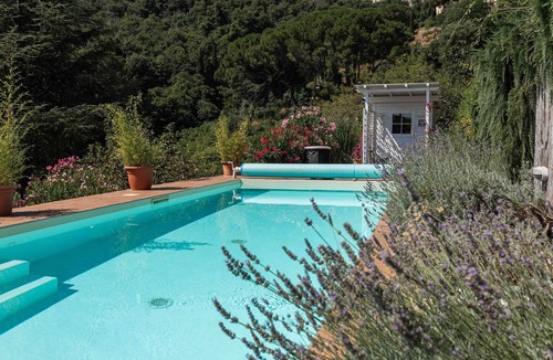 Marciana Apartment | Apartment 'Scirocco' with Mountain View, Shared Pool and Wi-Fi