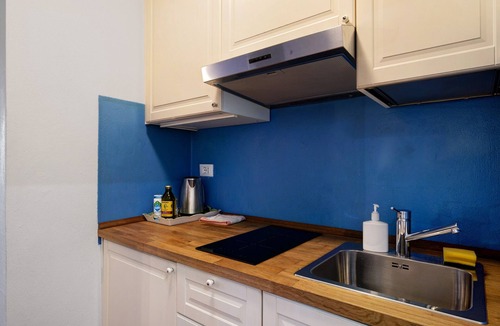 Manarola Apartment | Apartment 'Seashell' with Sea View and Wi-Fi
