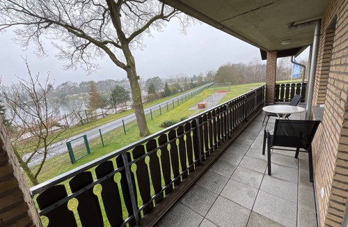 Versmold Apartment | Apartment 'Seeblick' with Balcony and Wi-Fi
