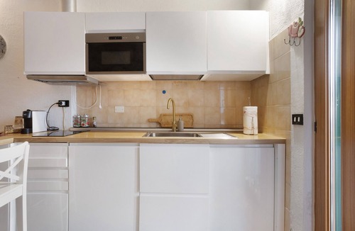 Corniglia Apartment | Apartment 'Silvia Nelle 5 Terre' with Private Terrace, Wi-Fi and Air Conditioning