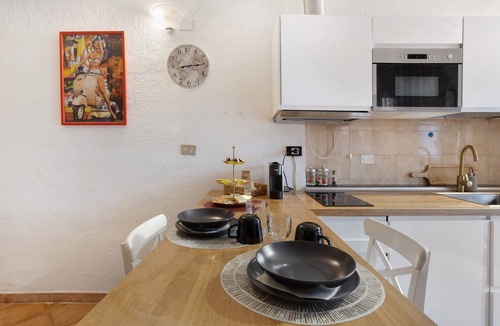 Corniglia Apartment | Apartment 'Silvia Nelle 5 Terre' with Private Terrace, Wi-Fi and Air Conditioning
