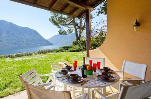 Sala Comacina Apartment | Apartment sleeps 8 with amazing lake views