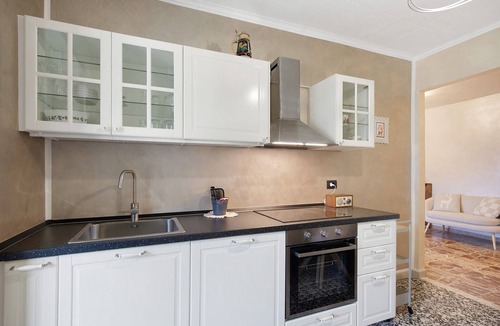 Saint-Vincent Apartment | Apartment 'Solange Saint Vincent' with Mountain View and Balcony