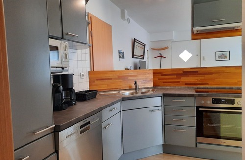 Bad Urach Apartment | Apartment 'Sonntag' with Balcony and Wi-Fi