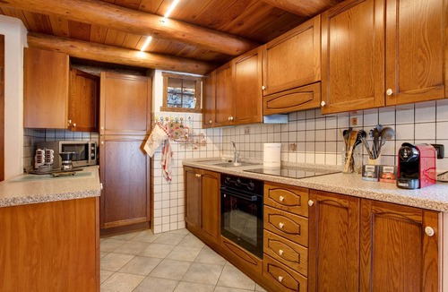 Morgex Apartment | Apartment 'Sopra' with Balcony and Wi-Fi
