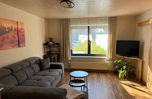 Warthe Apartment | Apartment 'Strey' with Private Garden and Wi-Fi