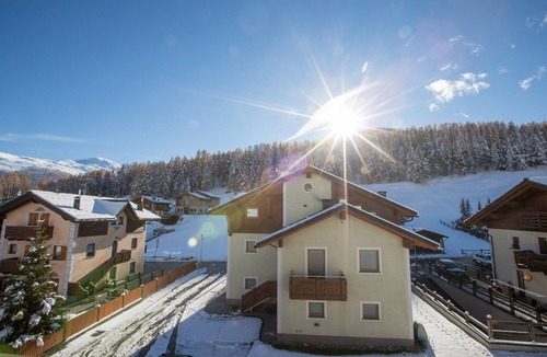 Valtellina Apartment | Apartment Stefano 2 with Mountain View, Wi-Fi & Garden