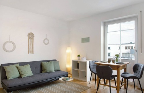 Burghausen Apartment | Apartment 'Stella' with Wi-Fi