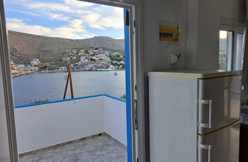 Vlychadia Apartment | Apartment 'Studio 3' with Sea View and Private Terrace