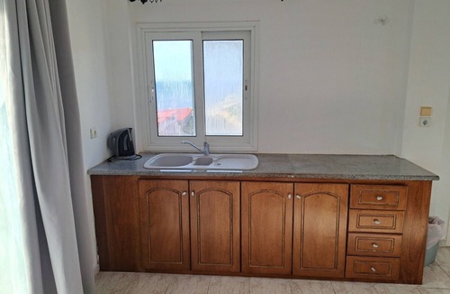 Vlychadia Apartment | Apartment 'Studio 4' with Sea View, Wi-Fi and Air Conditioning