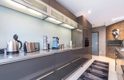 Region Hannover District Apartment | Apartment 'Studio Comfort' with direct Lake View, Balcony and Wi-Fi