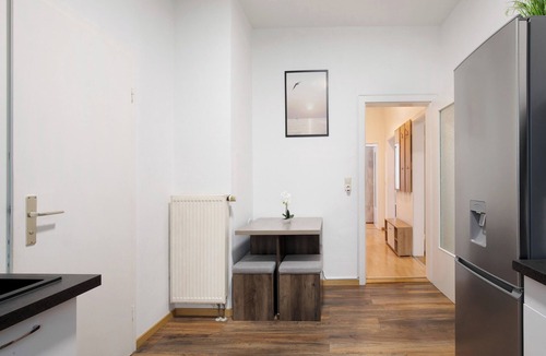 Goeppingen Apartment | Apartment 'Studio Suite Fußgängerzone' with Mountain View, Shared Terrace and Wi-Fi