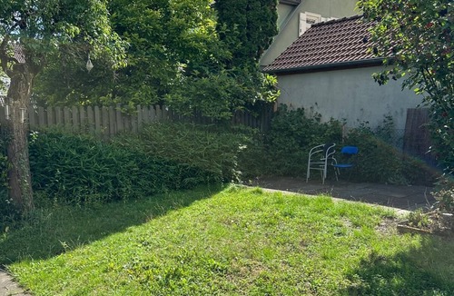 Goeppingen Apartment | Apartment 'Studio Suite Fußgängerzone' with Mountain View, Shared Terrace and Wi-Fi